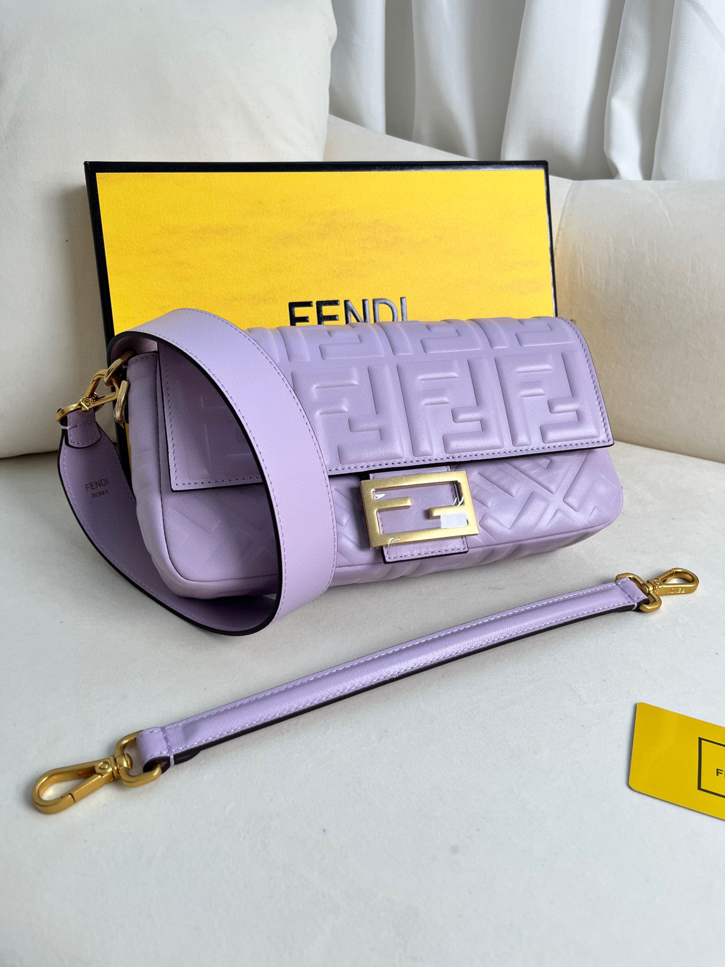 펜디 여자가방 211