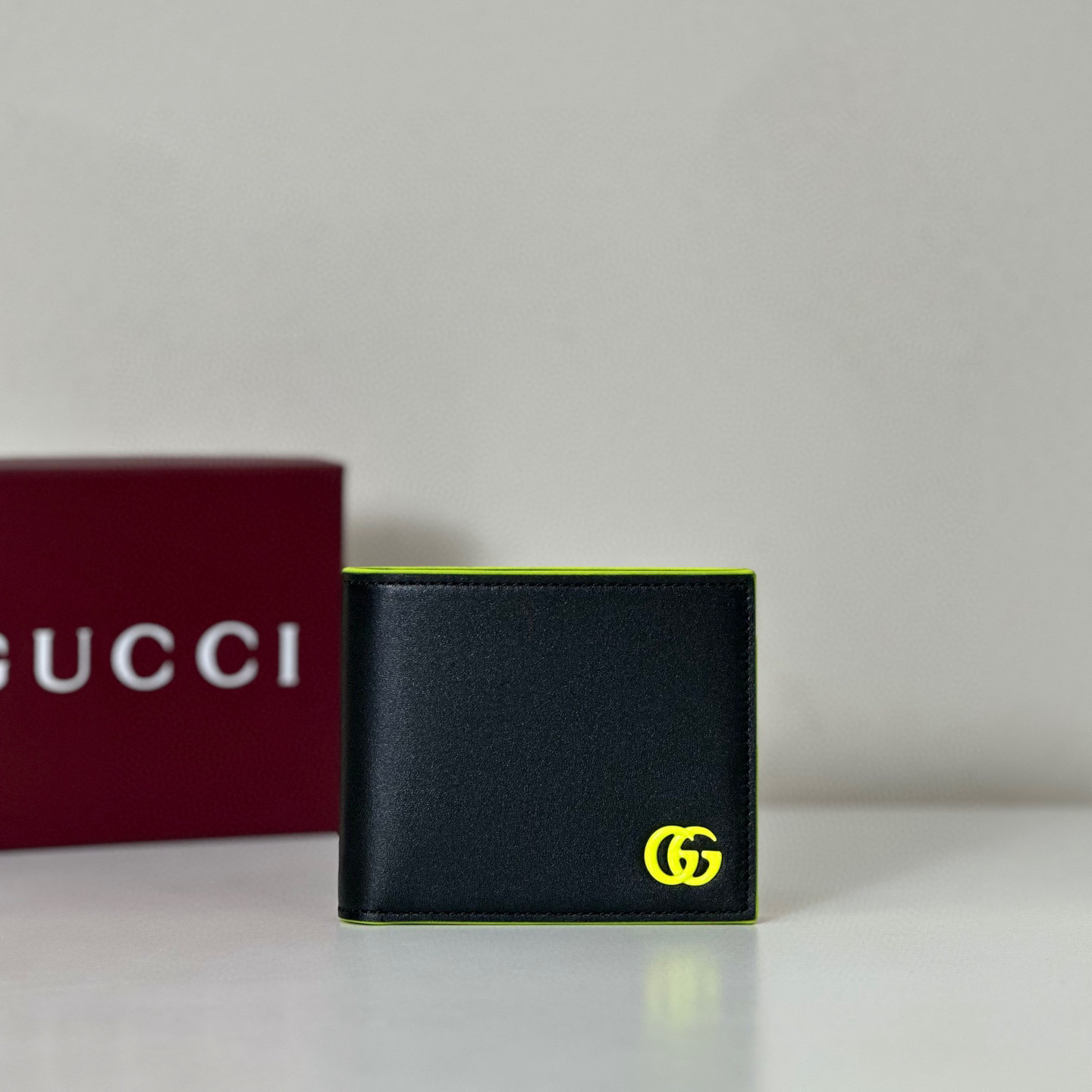 구찌 남자 반지갑 835048