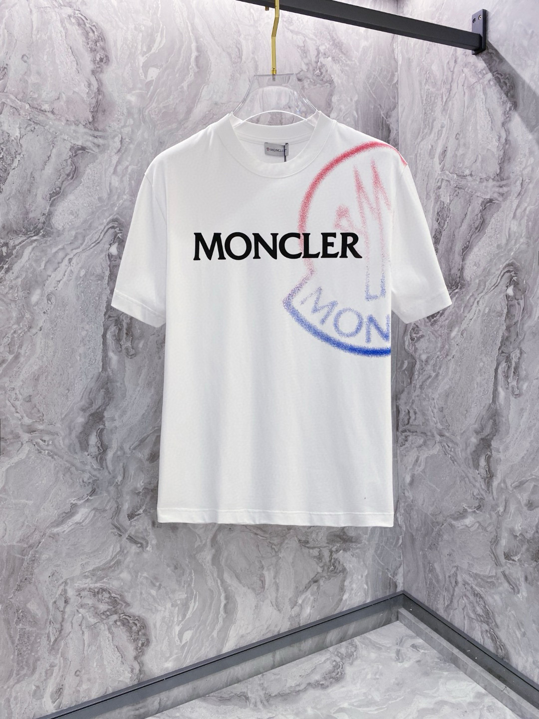 몽*** 남자 반팔티