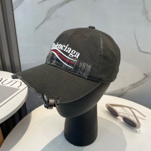발렌시아가 모자